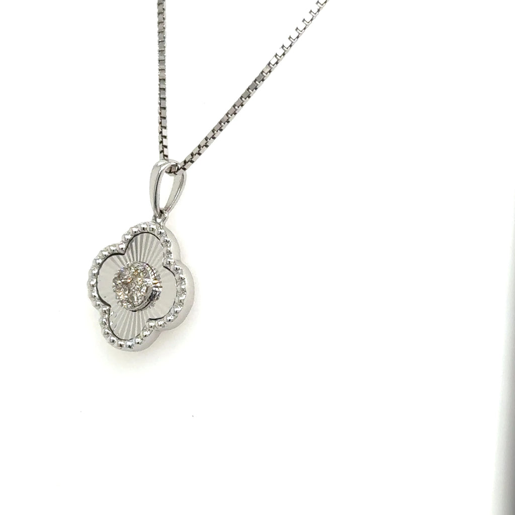 Women’s 10k White Gold Clover Pendant with Chain